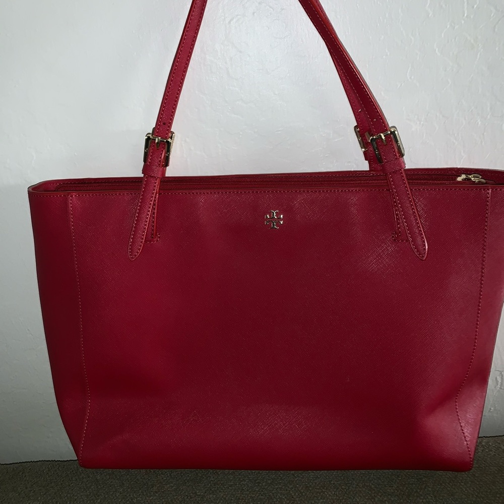 Tory Burch Red tote. Tory Burch cover bag inside